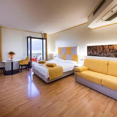 Beatrice Aparthotel Brenzone sul Garda