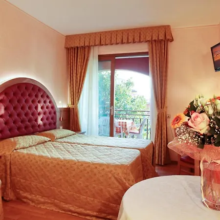 Beatrice Brenzone sul Garda